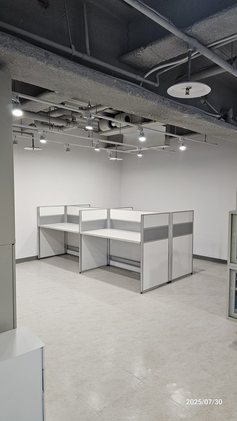 某企業・辦公室