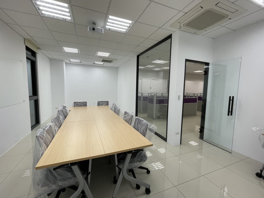 台南某企業・辦公室