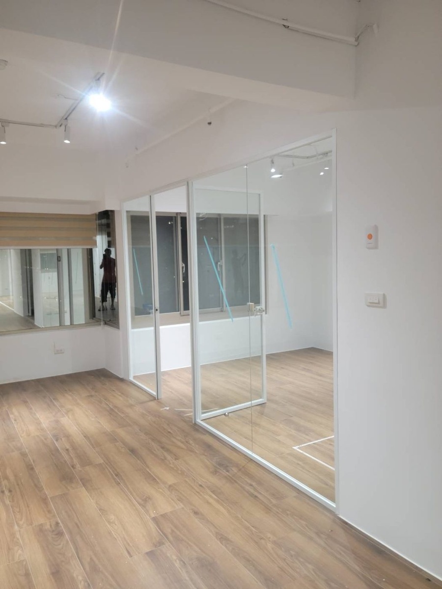 某企業・辦公室